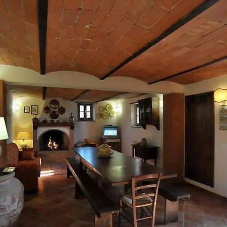'la Capanne' Mit Privatem Balkon By Interhome * Cortona