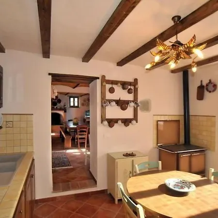 'la Capanne' Mit Privatem Balkon By Interhome Semesterbostad *