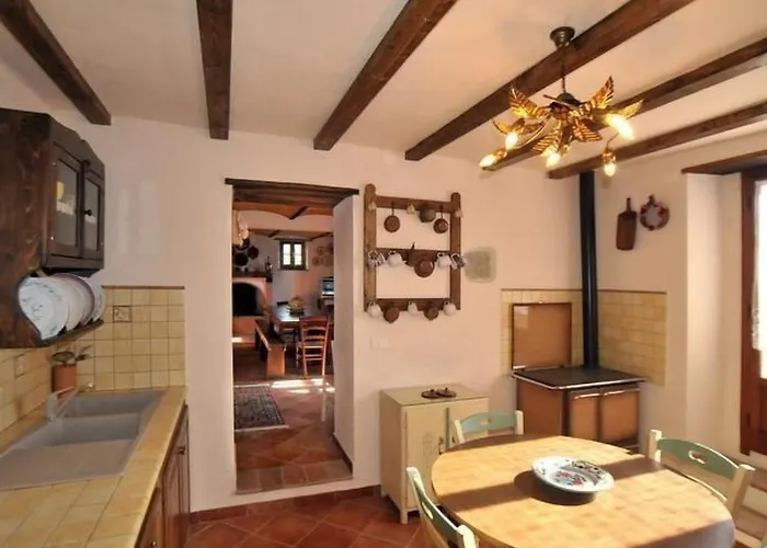 'la Capanne' Mit Privatem Balkon By Interhome Semesterbostad *