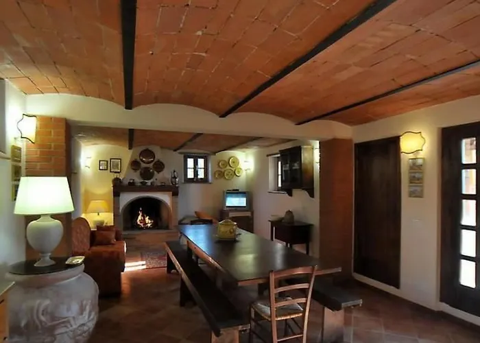 'la Capanne' Mit Privatem Balkon By Interhome * Cortona