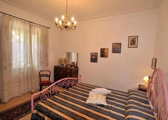 'la Capanne' Mit Privatem Balkon By Interhome * Cortona